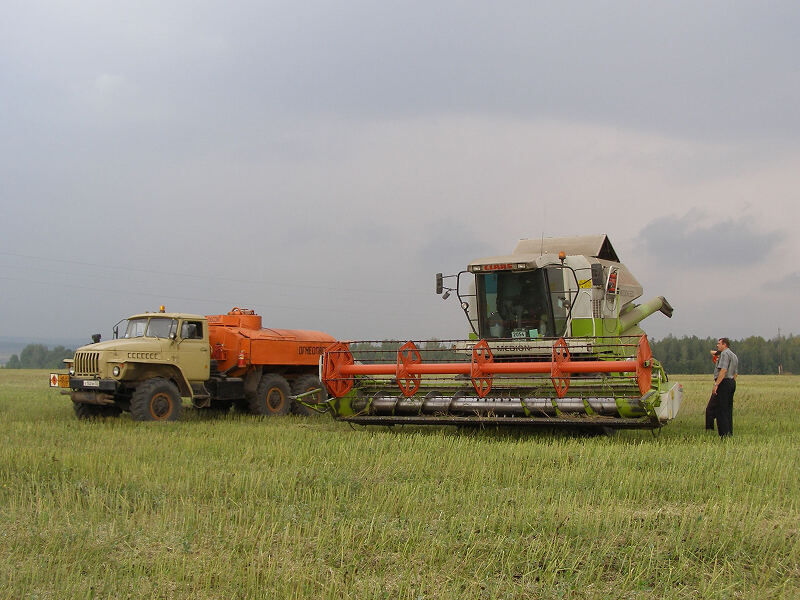traktor-9